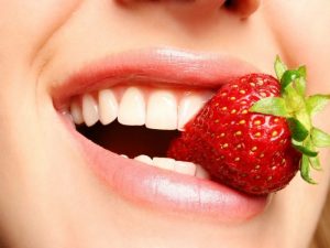 Sau khi bọc răng sứ có ăn uống bình thường được không