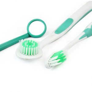 5 vật dụng chăm sóc răng miệng cần có trong nhà