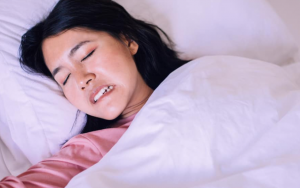 Trồng răng toàn hàm có bền không, dùng được bao lâu?