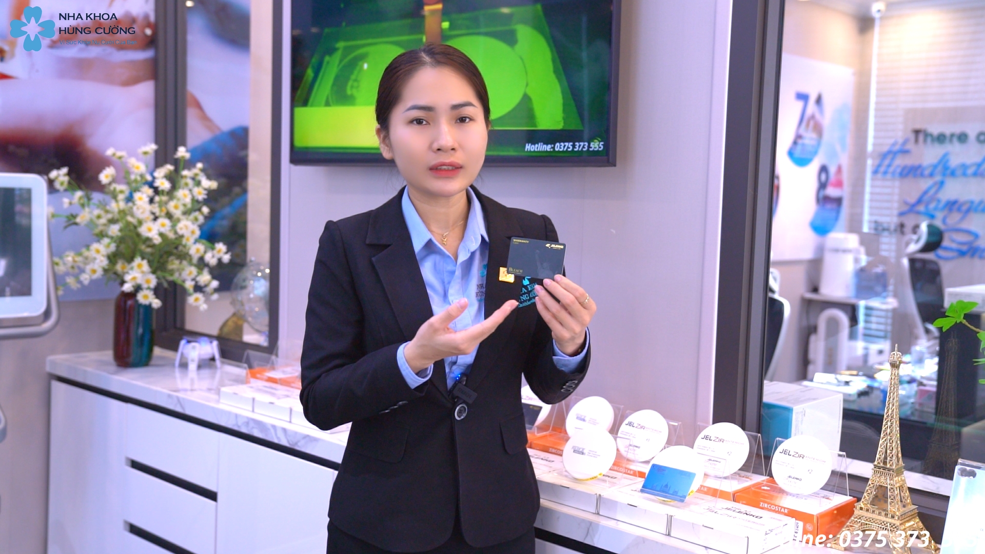 Khu vực trưng bày và phòng công nghệ cao của Nha khoa Hùng Cường